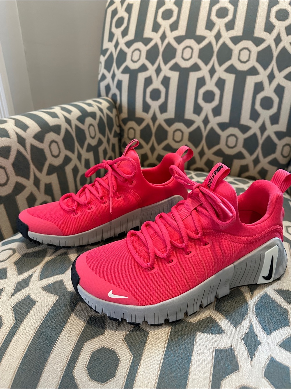 Nike Free Metcon 6.5 Women’s Size 6.5 Shoes Aster Pink Athletic Training Sneaker
